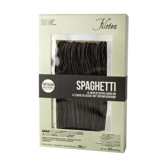 pate-artisanale-spaghetti-encre-seiche-filotea-gastronomie-italie